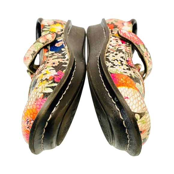 Multi Colorful Algeria - Picture 8 of 9